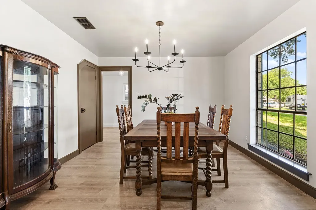 600 Pintail Lane Taylor TX 76574