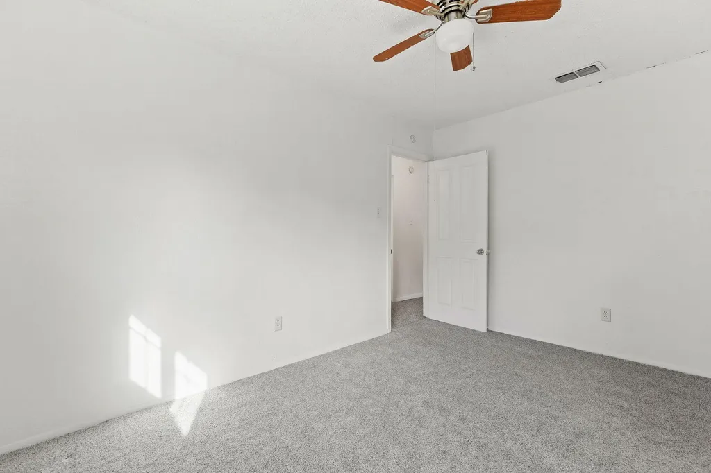 600 Pintail Lane Taylor TX 76574