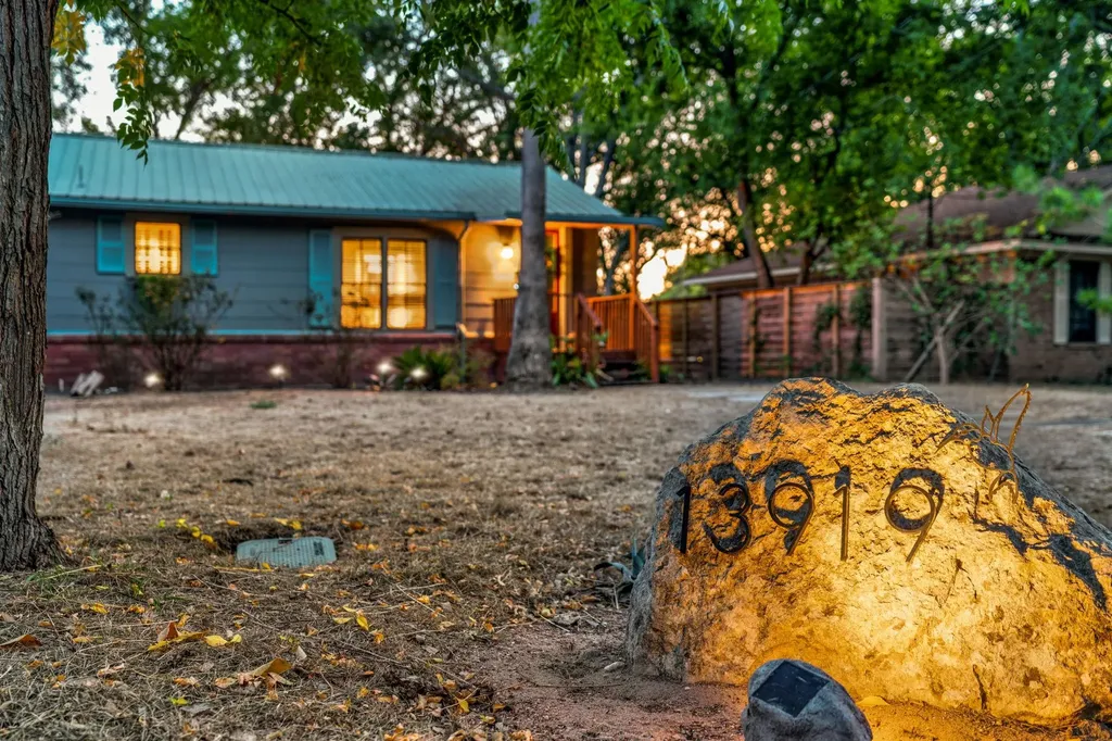 13919 Hummingbird Lane Austin TX 78732