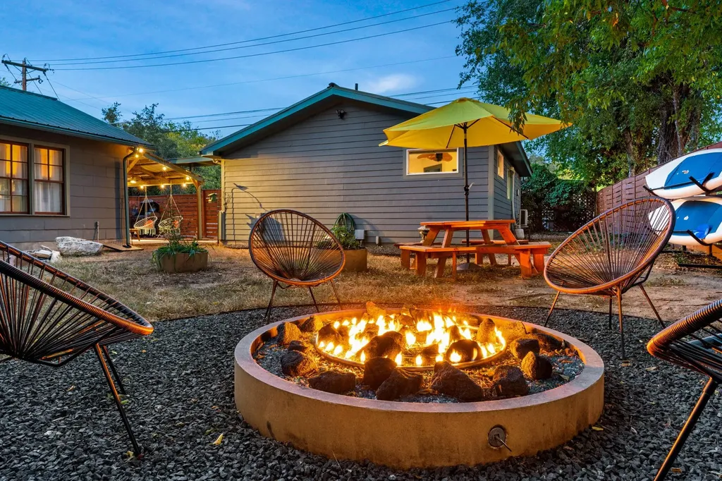 13919 Hummingbird Lane Austin TX 78732