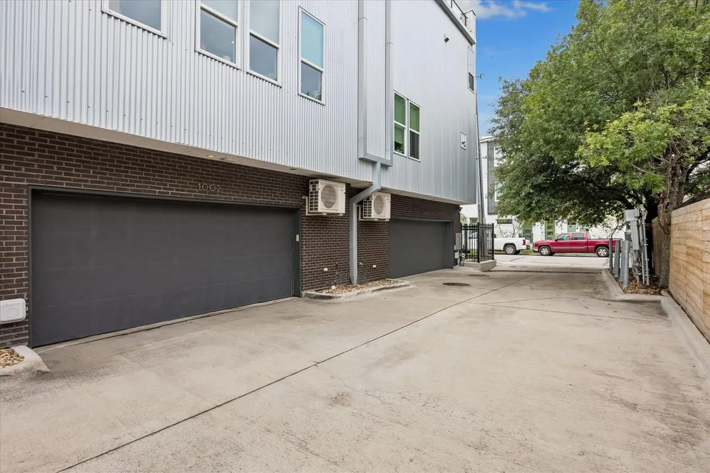 1002 Concordia Avenue Austin TX 78705