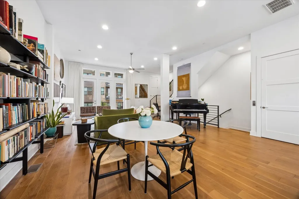 1002 Concordia Avenue Austin TX 78705
