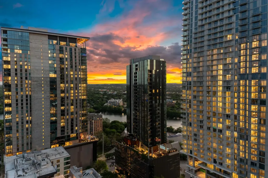 84 East Avenue Austin TX 78701