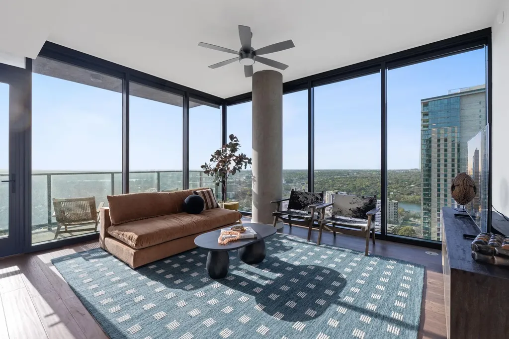 84 East Avenue Austin TX 78701