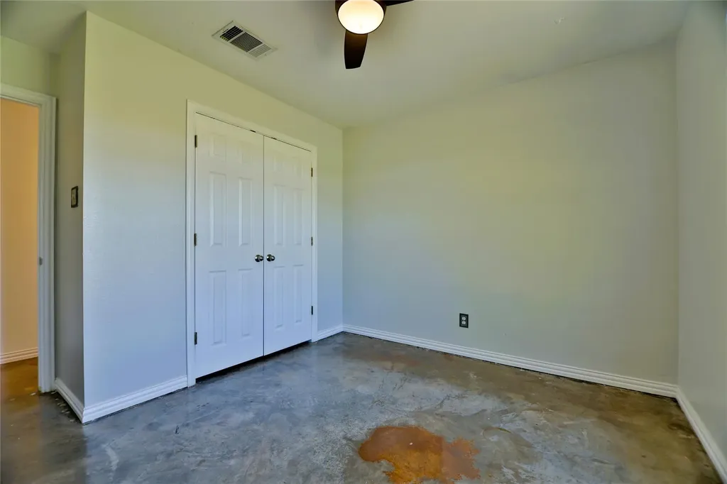 152 Round Up Drive Liberty Hill TX 78642