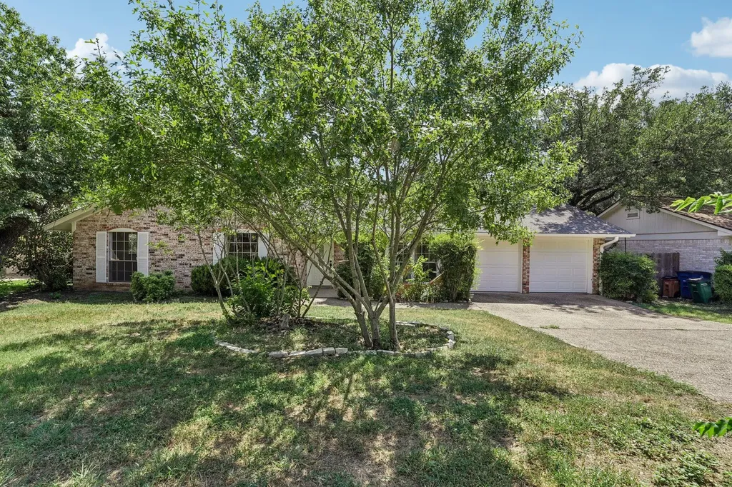 11307 Alhambra Drive Austin TX 78759