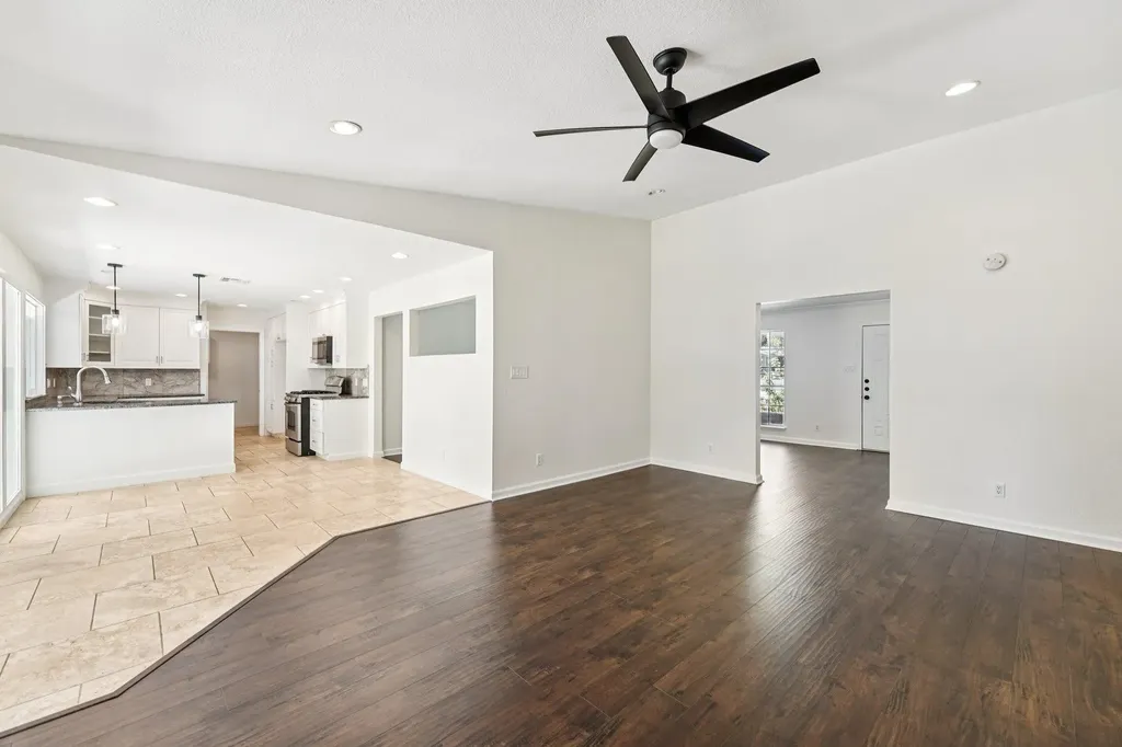 11307 Alhambra Drive Austin TX 78759