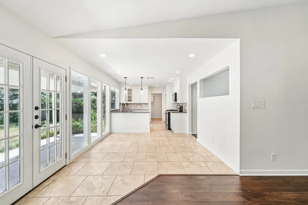 11307 Alhambra Drive Austin TX 78759