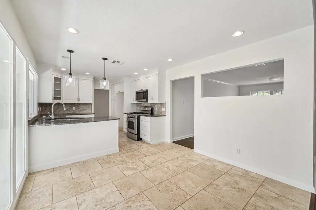 11307 Alhambra Drive Austin TX 78759
