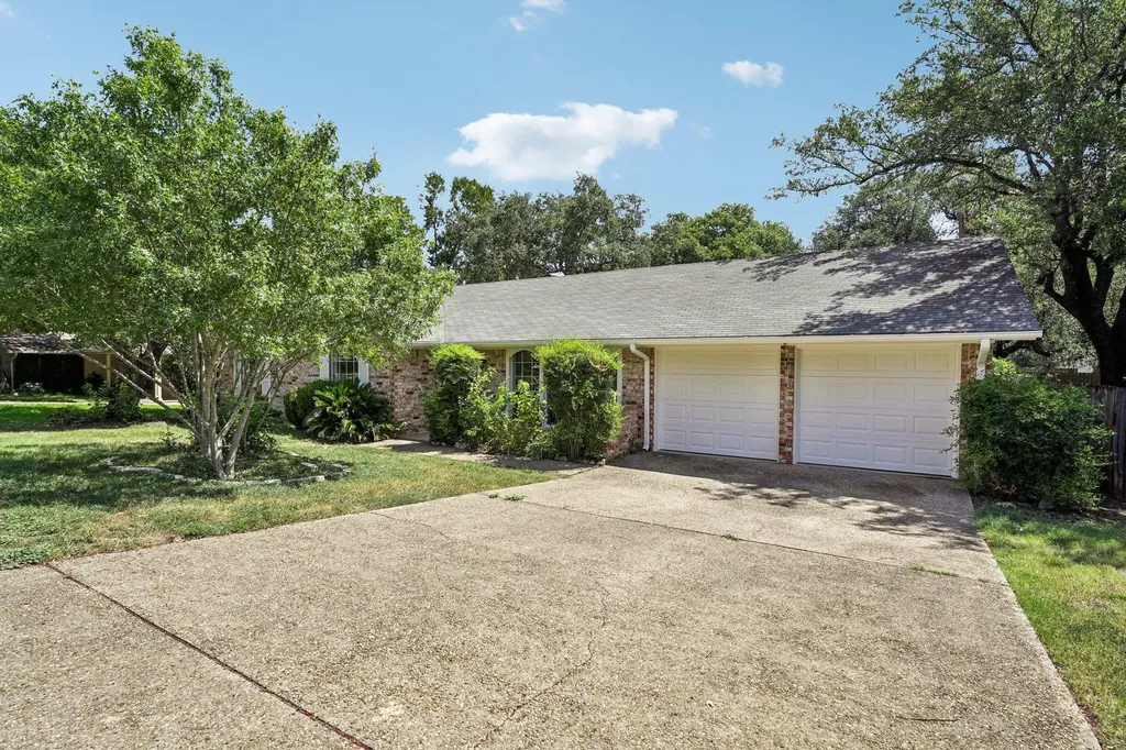 11307 Alhambra Drive Austin TX 78759
