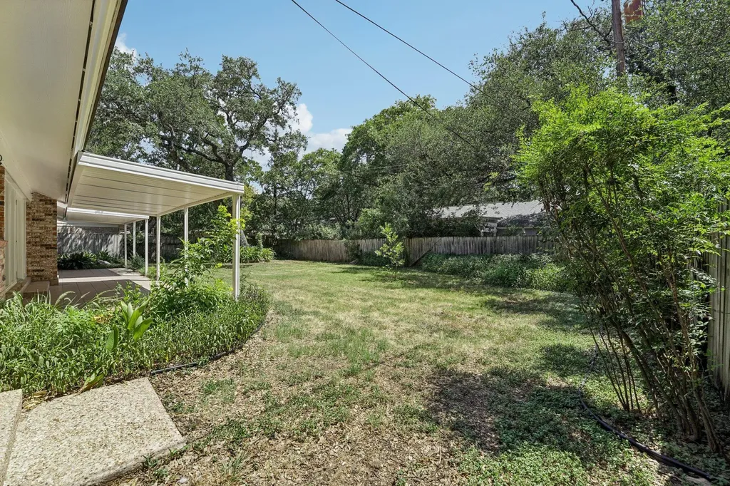 11307 Alhambra Drive Austin TX 78759