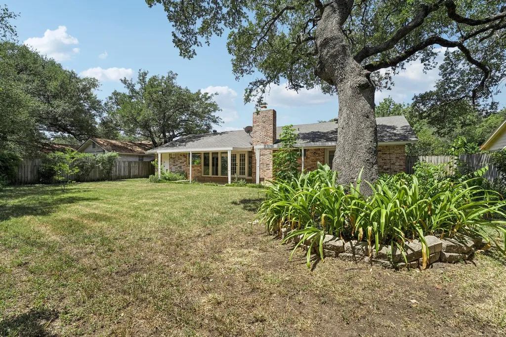 11307 Alhambra Drive Austin TX 78759