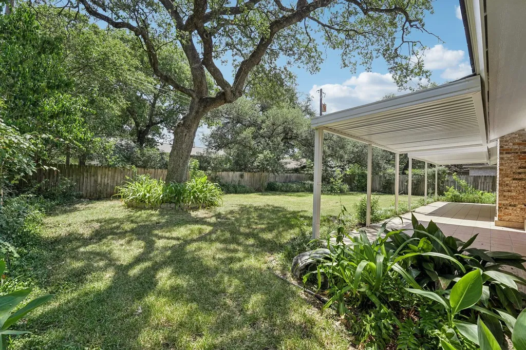 11307 Alhambra Drive Austin TX 78759