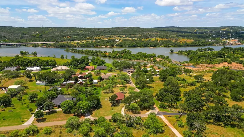 160 County Road 141 Burnet TX 78611