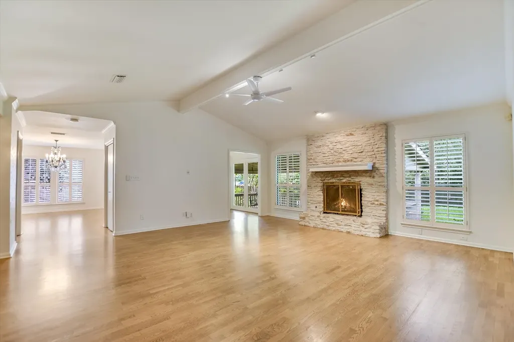 3413 Cactus Wren Way Austin TX 78746