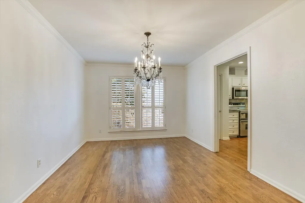 3413 Cactus Wren Way Austin TX 78746