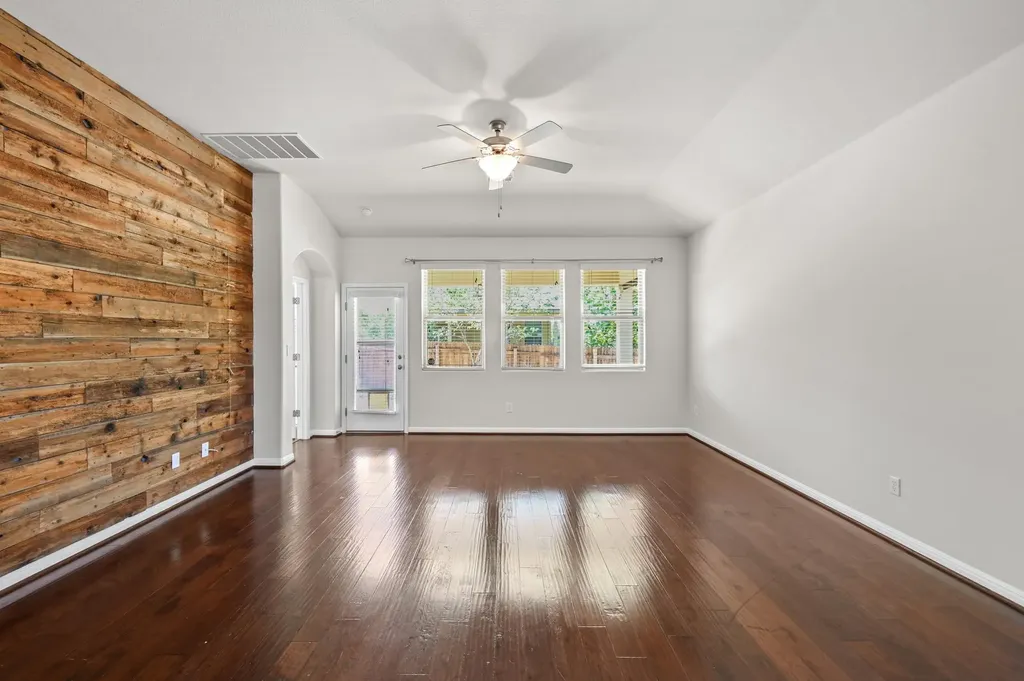 351 Wincliff Drive Buda TX 78610