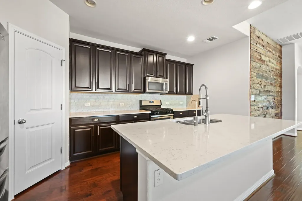 351 Wincliff Drive Buda TX 78610