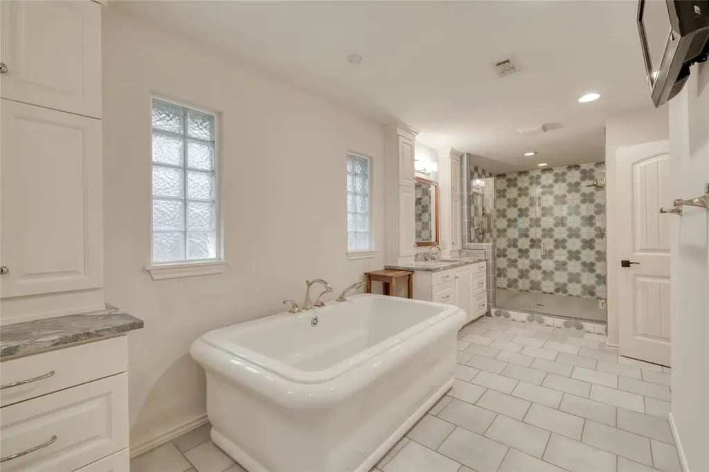 3927 Knollwood Drive Austin TX 78731