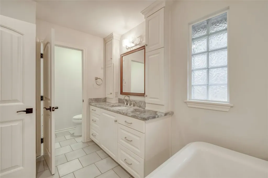 3927 Knollwood Drive Austin TX 78731
