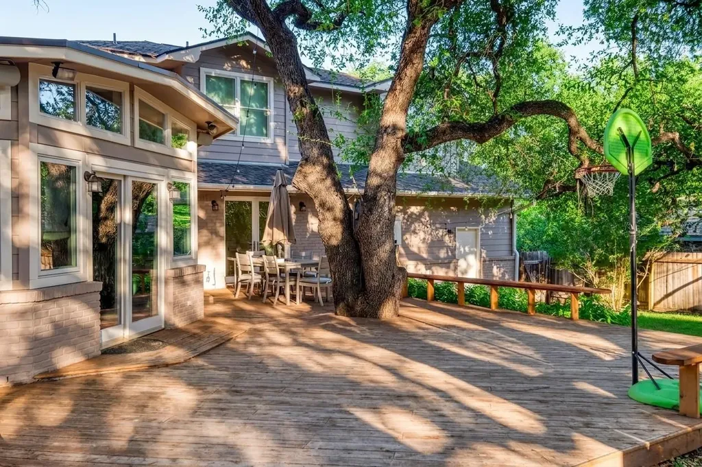 3927 Knollwood Drive Austin TX 78731