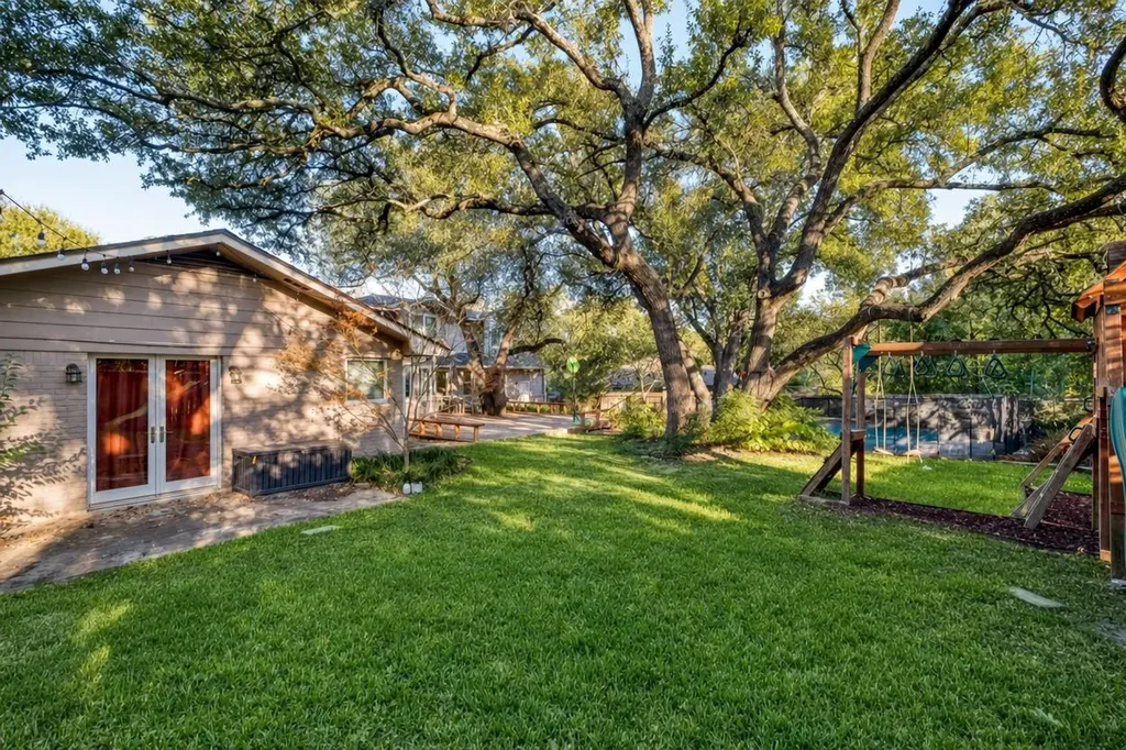 3927 Knollwood Drive Austin TX 78731