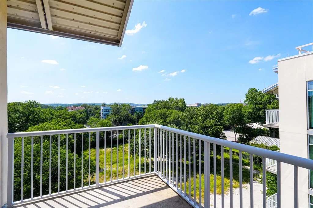1600 Barton Springs Road Austin TX 78704