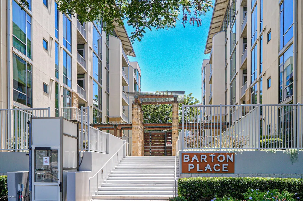 1600 Barton Springs Road Austin TX 78704