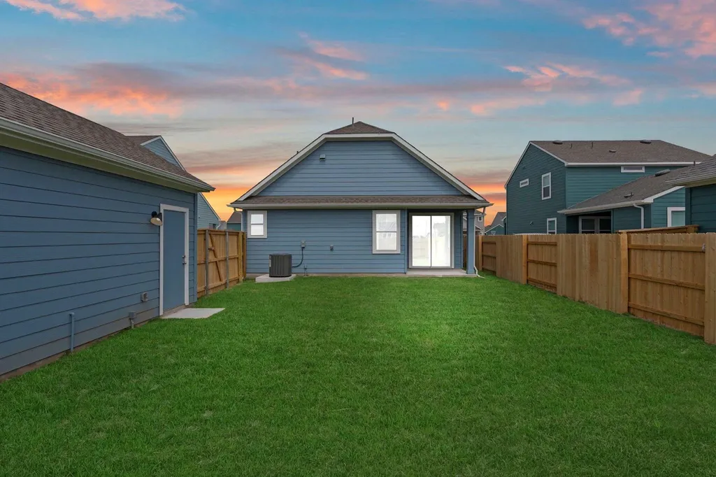 114 Cherry Blossom Lane Taylor TX 76574