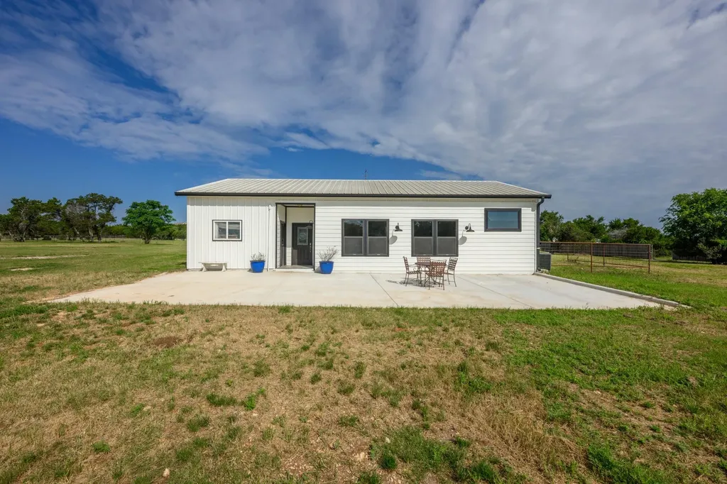 408 Mesa Oaks Road Leander TX 78641