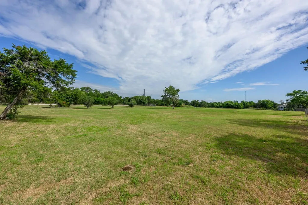 408 Mesa Oaks Road Leander TX 78641