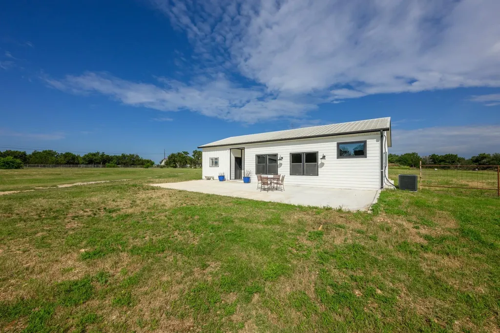 408 Mesa Oaks Road Leander TX 78641