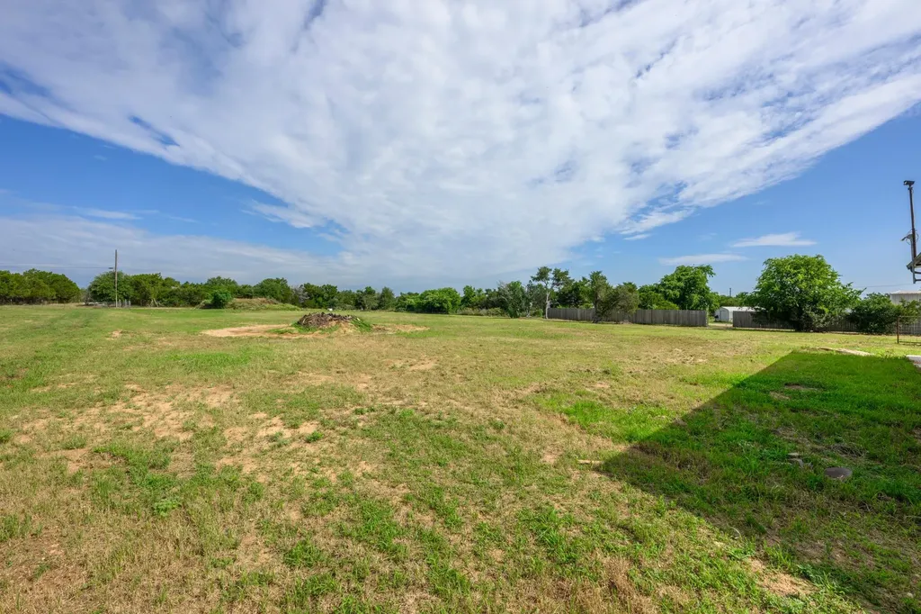408 Mesa Oaks Road Leander TX 78641