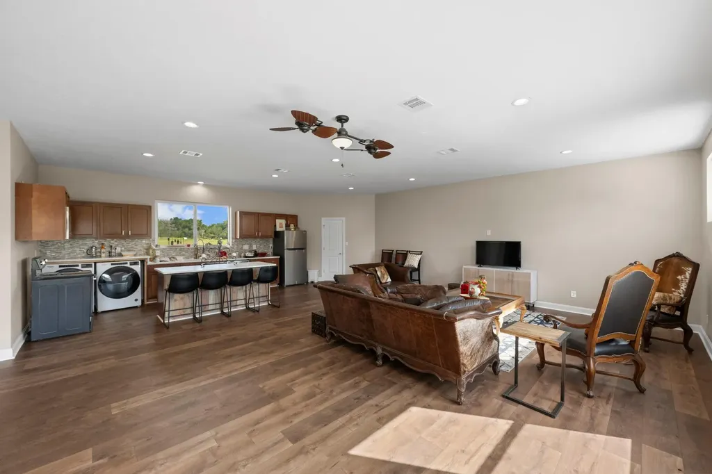 408 Mesa Oaks Road Leander TX 78641