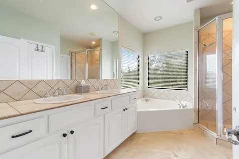 6 Monarch Oaks Lane The Hills TX 78738