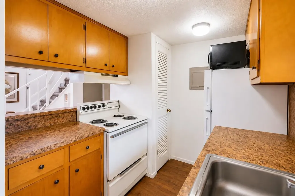 912 W 22 1/2 Street Austin TX 78705