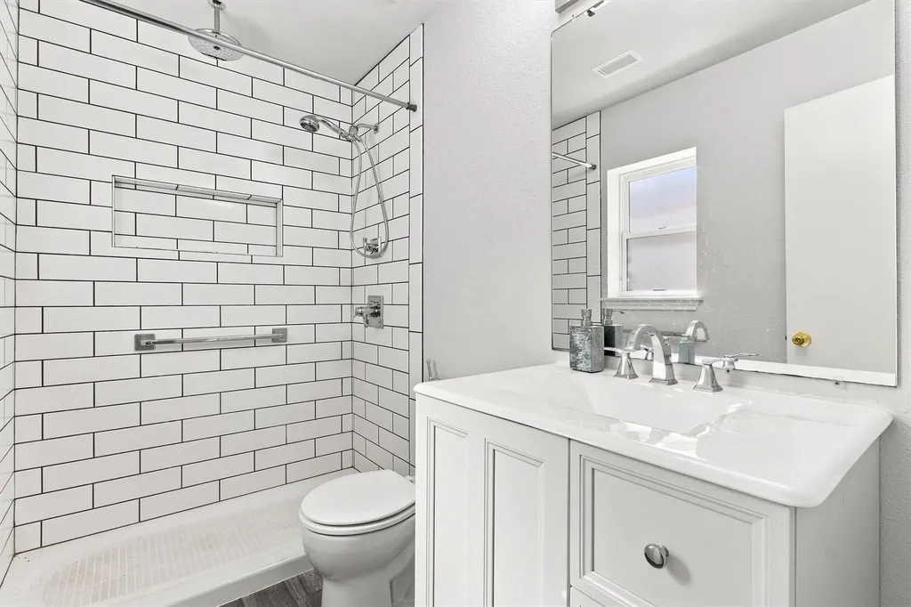 168 Beau Lane Kyle TX 78640