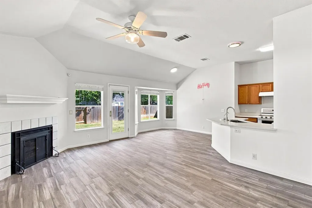 168 Beau Lane Kyle TX 78640