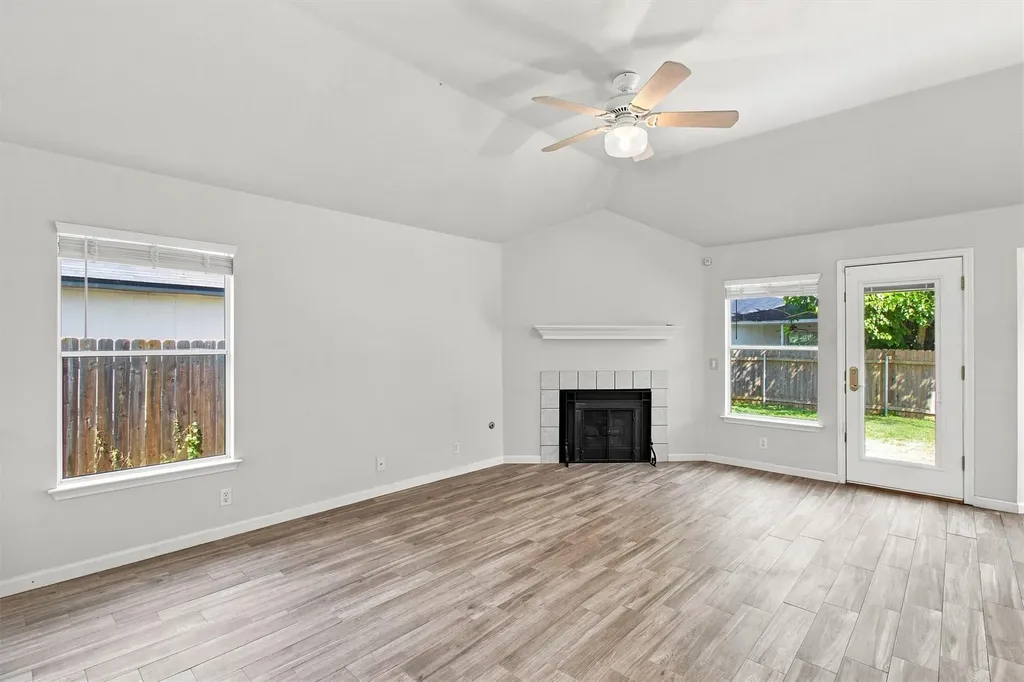 168 Beau Lane Kyle TX 78640