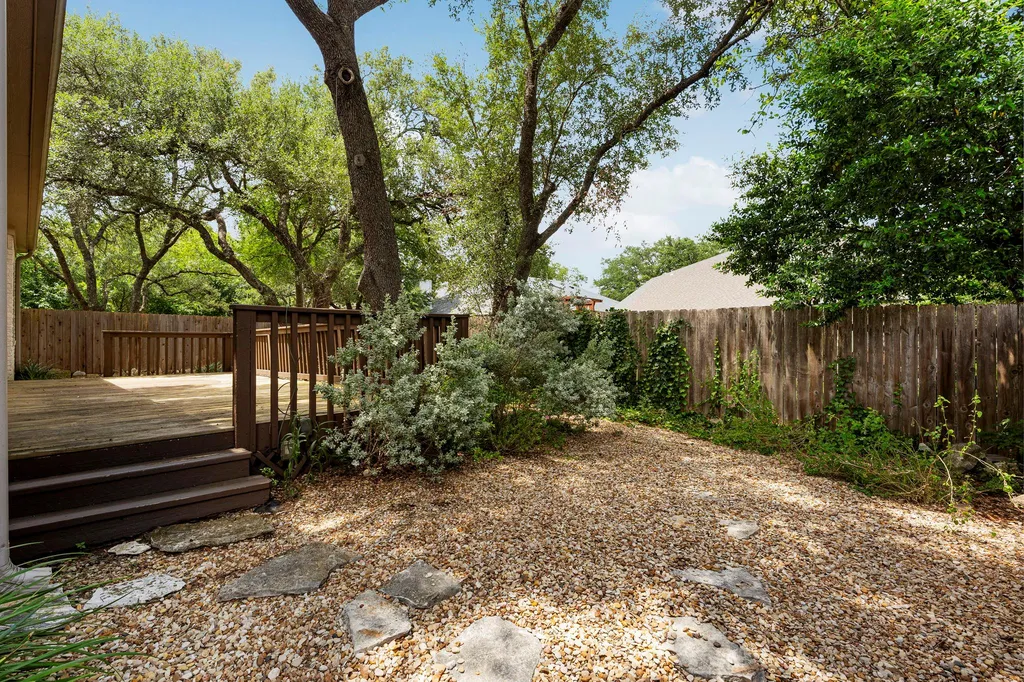 6304 Walebridge Lane Austin TX 78739