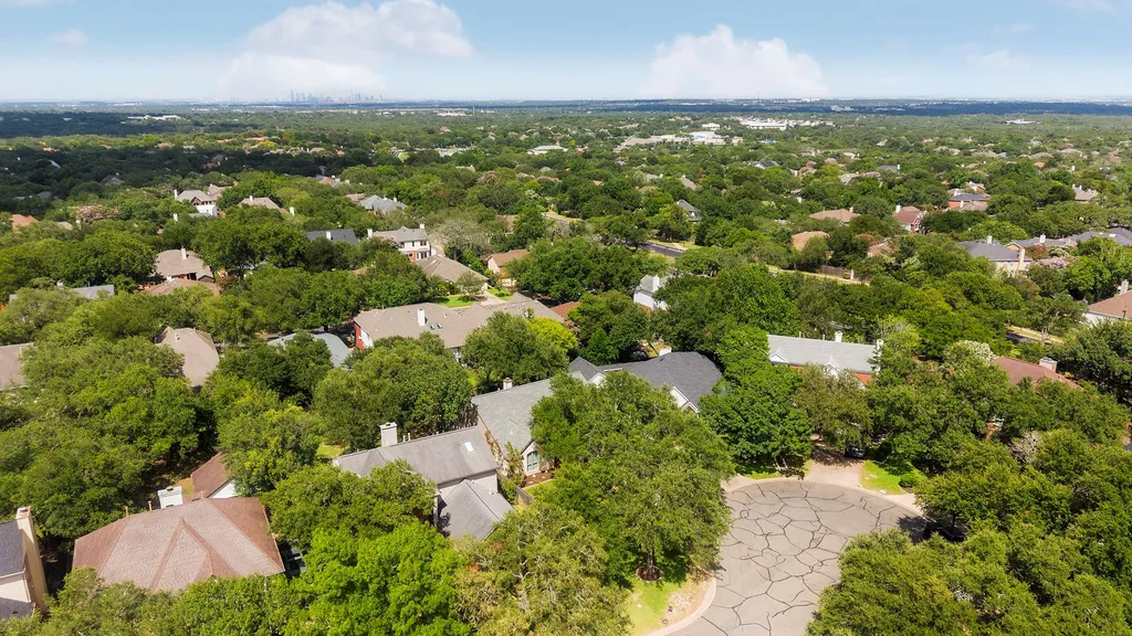 6304 Walebridge Lane Austin TX 78739