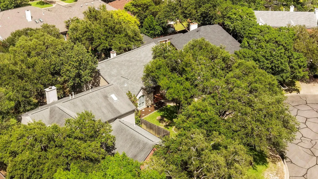 6304 Walebridge Lane Austin TX 78739