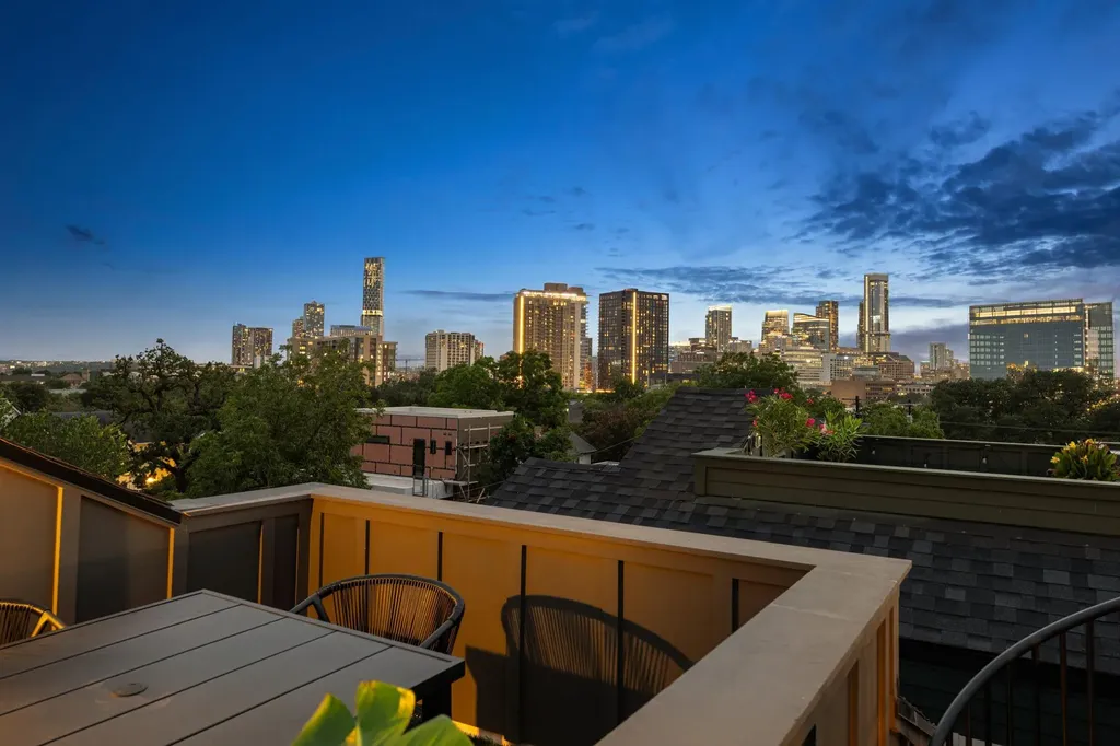 1007 E 15th Street Austin TX 78702