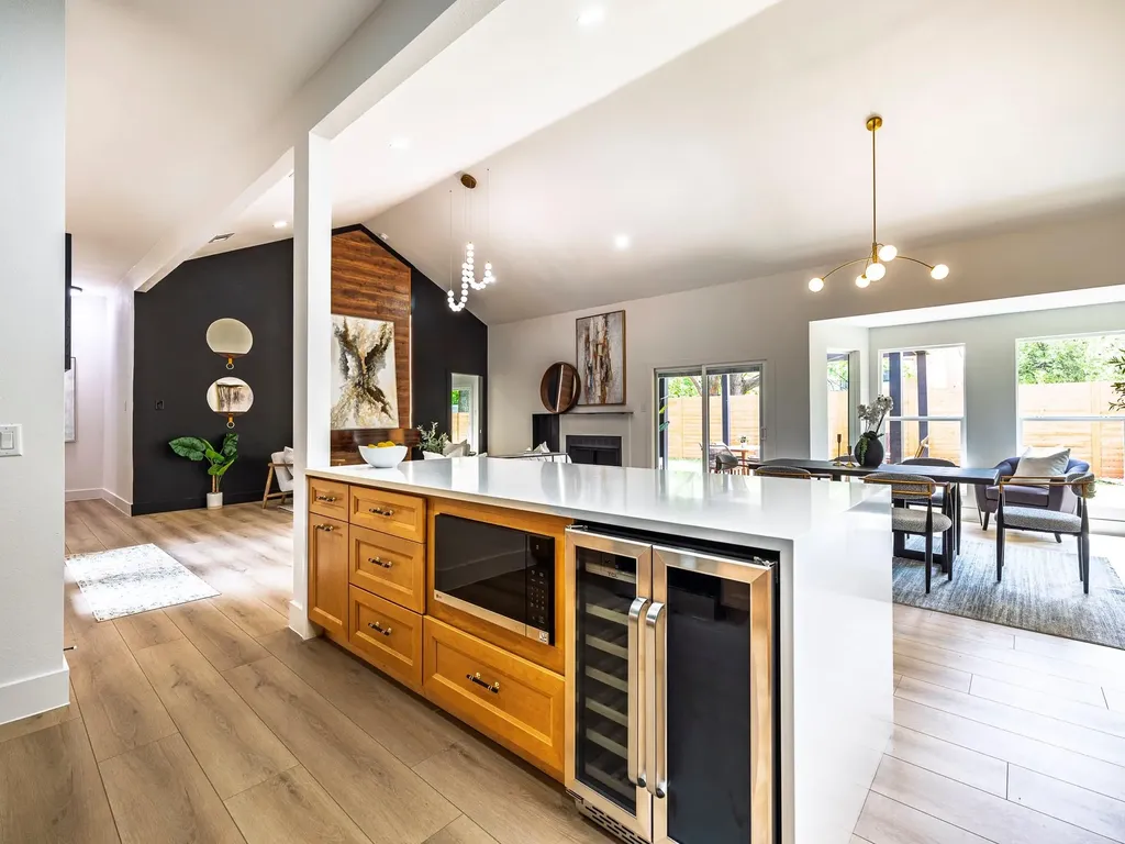8111 Elkhorn Mountain Trail Austin TX 78729