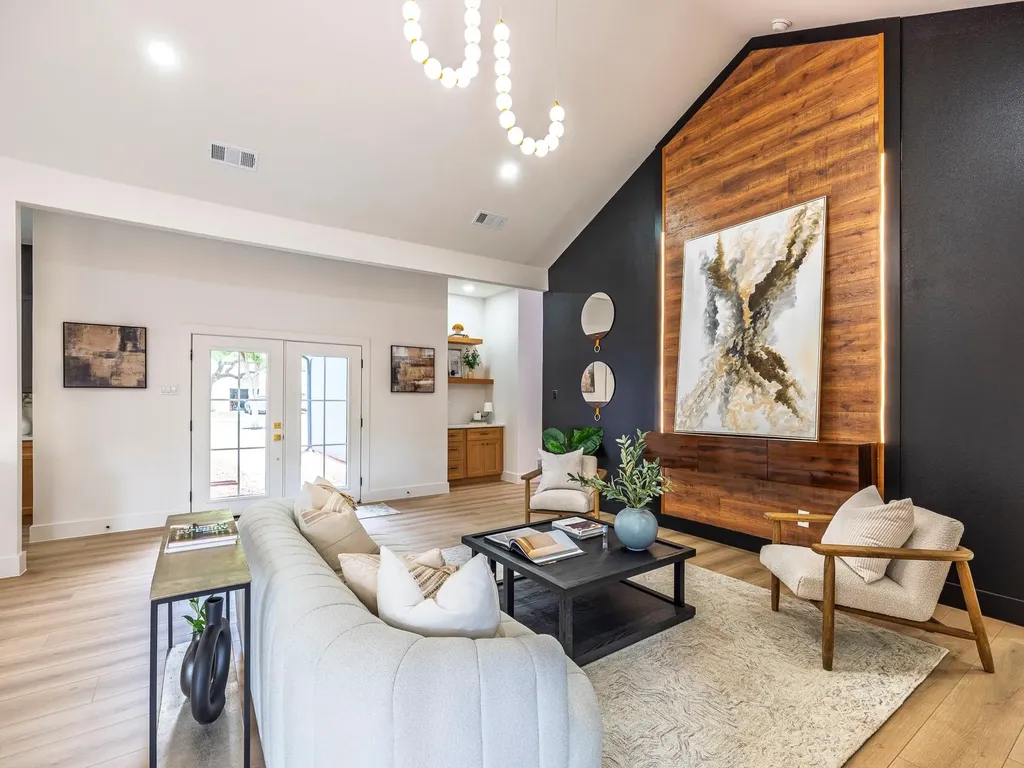 8111 Elkhorn Mountain Trail Austin TX 78729