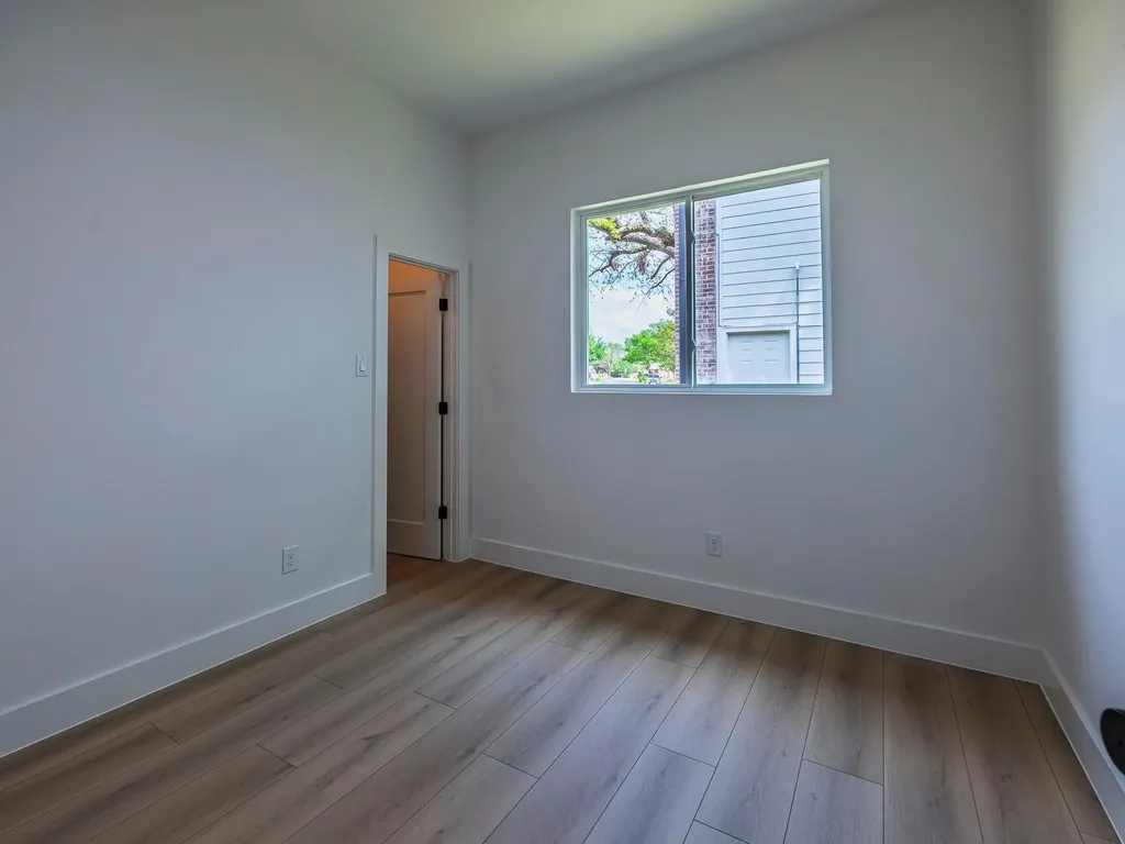 8111 Elkhorn Mountain Trail Austin TX 78729