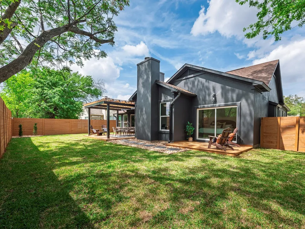 8111 Elkhorn Mountain Trail Austin TX 78729