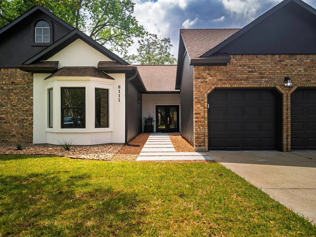 8111 Elkhorn Mountain Trail Austin TX 78729