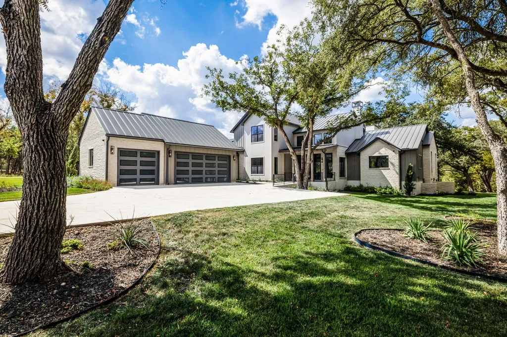New Braunfels TX, 232 Riverfront Drive