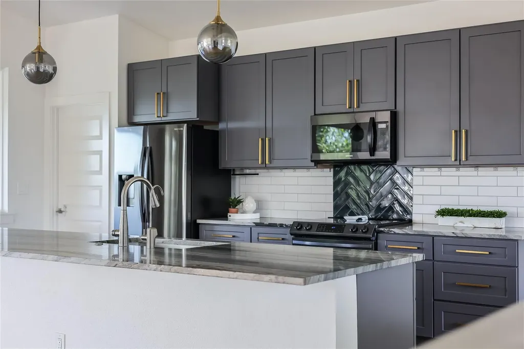 429 Summit Ridge Drive N Lago Vista TX 78645